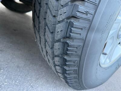 2002 Ford Explorer Limited   - Photo 14 - Los Angeles, CA 91306