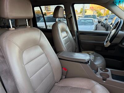 2002 Ford Explorer Limited   - Photo 42 - Los Angeles, CA 91306