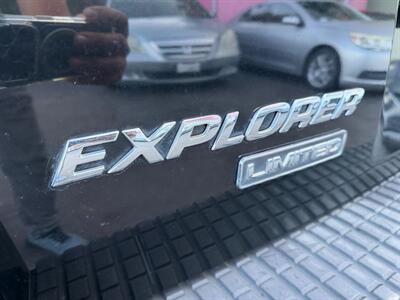 2002 Ford Explorer Limited   - Photo 38 - Los Angeles, CA 91306