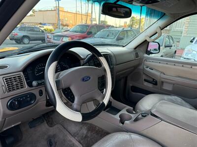 2002 Ford Explorer Limited   - Photo 16 - Los Angeles, CA 91306