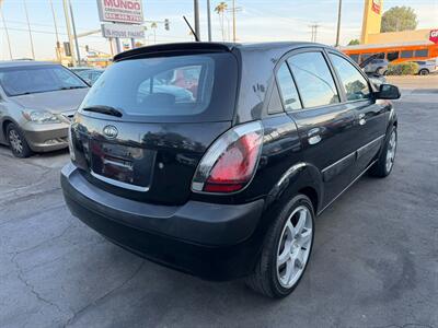 2006 Kia Rio5 SX - Photo 8 - Los Angeles, CA 91306