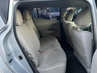 2011 Nissan LEAF SL   - Photo 43 - Los Angeles, CA 91306