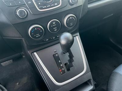 2013 Mazda Mazda5 Sport   - Photo 51 - Los Angeles, CA 91306