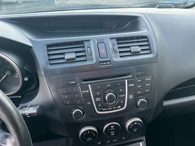 2013 Mazda Mazda5 Sport   - Photo 50 - Los Angeles, CA 91306