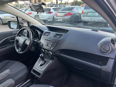 2013 Mazda Mazda5 Sport   - Photo 40 - Los Angeles, CA 91306