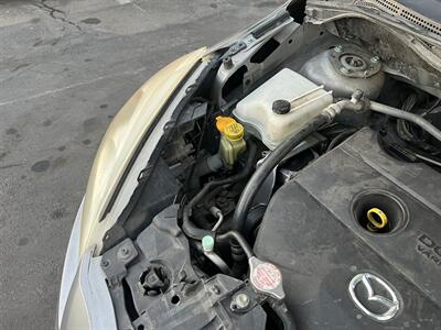 2013 Mazda Mazda5 Sport   - Photo 69 - Los Angeles, CA 91306