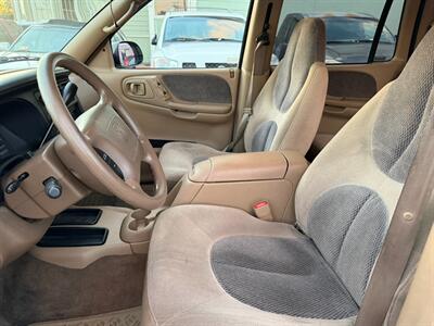 2000 Dodge Durango SLT   - Photo 17 - Los Angeles, CA 91306
