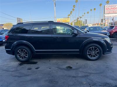 2012 Dodge Journey SXT   - Photo 4 - Los Angeles, CA 91306