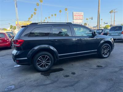2012 Dodge Journey SXT   - Photo 5 - Los Angeles, CA 91306