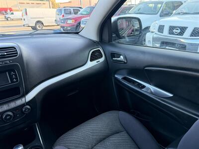 2012 Dodge Journey SXT   - Photo 23 - Los Angeles, CA 91306