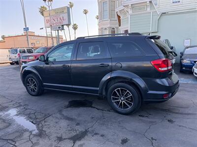 2012 Dodge Journey SXT   - Photo 10 - Los Angeles, CA 91306