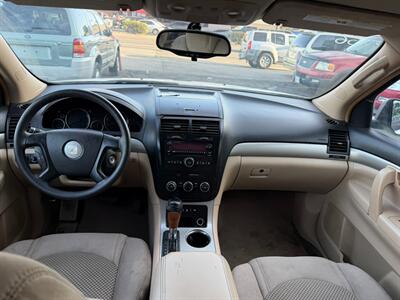2008 Saturn Outlook XE   - Photo 22 - Los Angeles, CA 91306
