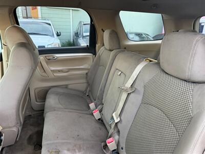 2008 Saturn Outlook XE   - Photo 18 - Los Angeles, CA 91306