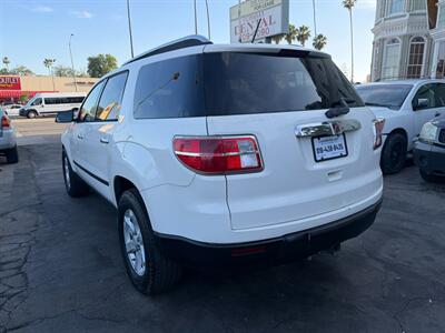 2008 Saturn Outlook XE   - Photo 9 - Los Angeles, CA 91306