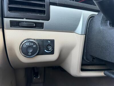 2008 Saturn Outlook XE   - Photo 49 - Los Angeles, CA 91306