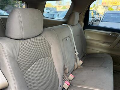2008 Saturn Outlook XE   - Photo 40 - Los Angeles, CA 91306