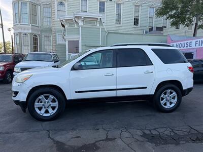 2008 Saturn Outlook XE   - Photo 11 - Los Angeles, CA 91306