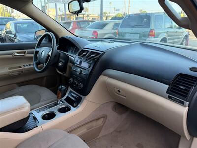 2008 Saturn Outlook XE   - Photo 37 - Los Angeles, CA 91306