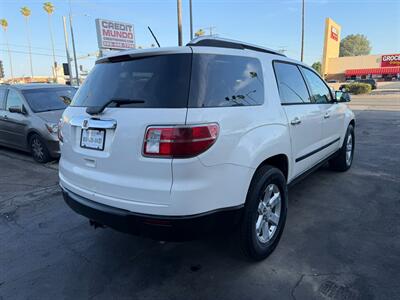 2008 Saturn Outlook XE   - Photo 31 - Los Angeles, CA 91306