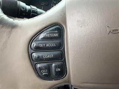 2002 Lincoln Navigator   - Photo 56 - Los Angeles, CA 91306