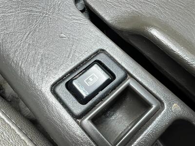 2000 INFINITI I30   - Photo 49 - Los Angeles, CA 91306