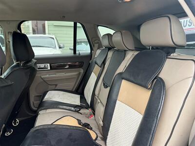 2010 Lincoln MKX - Photo 19 - Los Angeles, CA 91306
