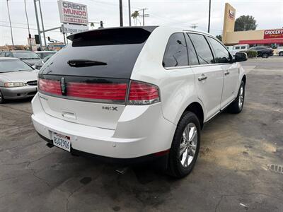 2010 Lincoln MKX - Photo 33 - Los Angeles, CA 91306