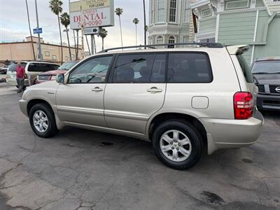 2001 Toyota Highlander - Photo 10 - Los Angeles, CA 91306