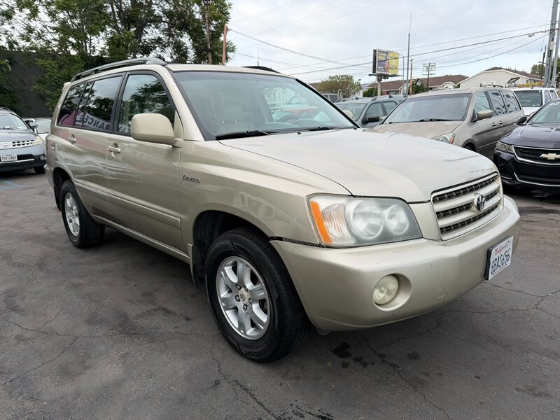 2001 Toyota Highlander   - Photo 1 - Los Angeles, CA 91306