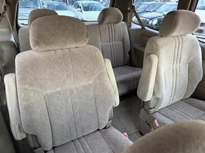 2000 Toyota Sienna LE   - Photo 43 - Los Angeles, CA 91306