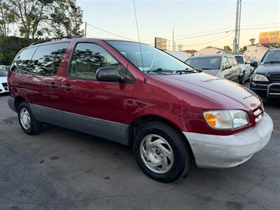 2000 Toyota Sienna LE   - Photo 36 - Los Angeles, CA 91306