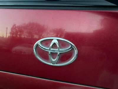 2000 Toyota Sienna LE   - Photo 38 - Los Angeles, CA 91306