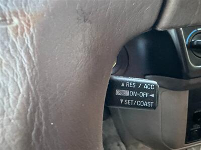 2000 Toyota Sienna LE   - Photo 54 - Los Angeles, CA 91306