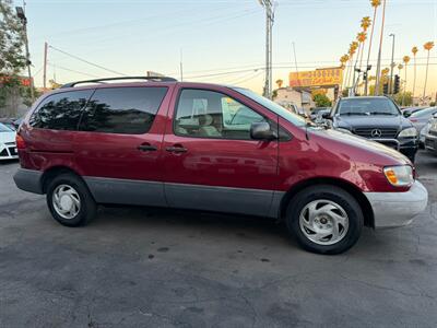 2000 Toyota Sienna LE   - Photo 3 - Los Angeles, CA 91306