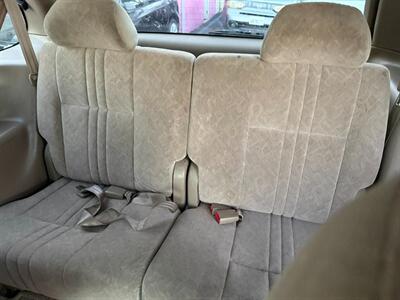 2000 Toyota Sienna LE   - Photo 45 - Los Angeles, CA 91306