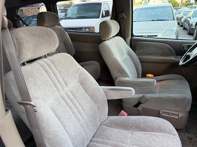 2000 Toyota Sienna LE   - Photo 42 - Los Angeles, CA 91306