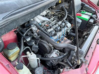 2000 Toyota Sienna LE   - Photo 59 - Los Angeles, CA 91306