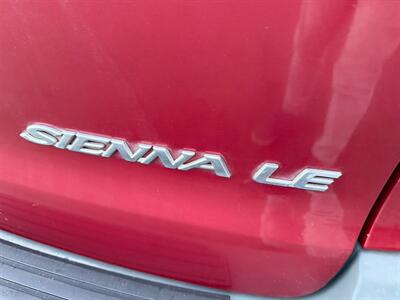 2000 Toyota Sienna LE   - Photo 39 - Los Angeles, CA 91306