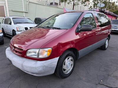 2000 Toyota Sienna LE   - Photo 25 - Los Angeles, CA 91306