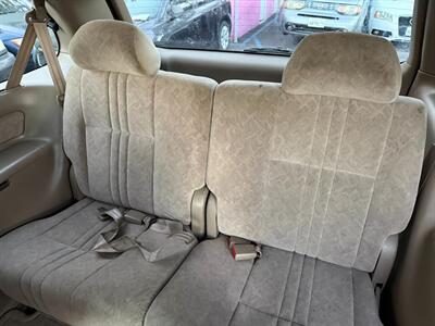 2000 Toyota Sienna LE   - Photo 21 - Los Angeles, CA 91306