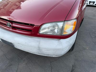2000 Toyota Sienna LE   - Photo 60 - Los Angeles, CA 91306