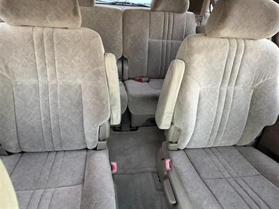 2000 Toyota Sienna LE   - Photo 44 - Los Angeles, CA 91306