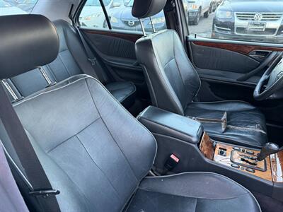 2000 Mercedes-Benz E 320   - Photo 39 - Los Angeles, CA 91306