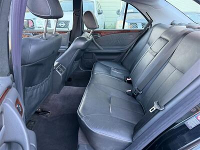 2000 Mercedes-Benz E 320   - Photo 18 - Los Angeles, CA 91306