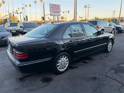 2000 Mercedes-Benz E 320   - Photo 34 - Los Angeles, CA 91306