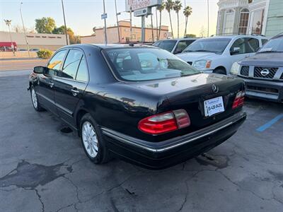 2000 Mercedes-Benz E 320   - Photo 9 - Los Angeles, CA 91306