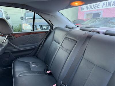 2000 Mercedes-Benz E 320   - Photo 19 - Los Angeles, CA 91306