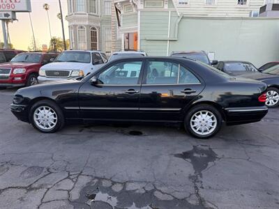 2000 Mercedes-Benz E 320   - Photo 11 - Los Angeles, CA 91306