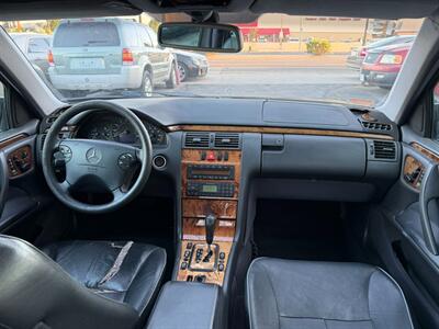 2000 Mercedes-Benz E 320   - Photo 42 - Los Angeles, CA 91306
