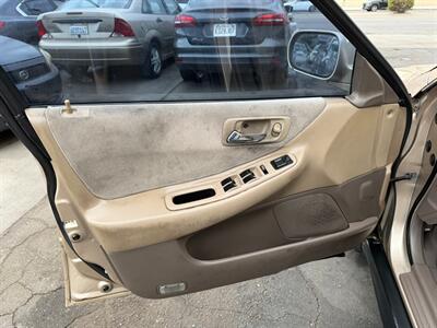 2001 Honda Accord LX - Photo 15 - Los Angeles, CA 91306